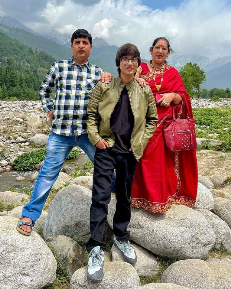 Sourav Joshi with his parents