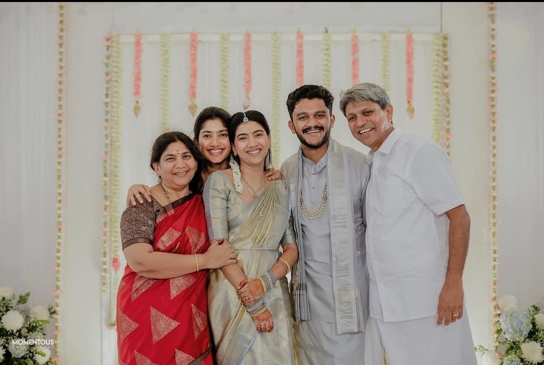 Pooja-kannan-family 